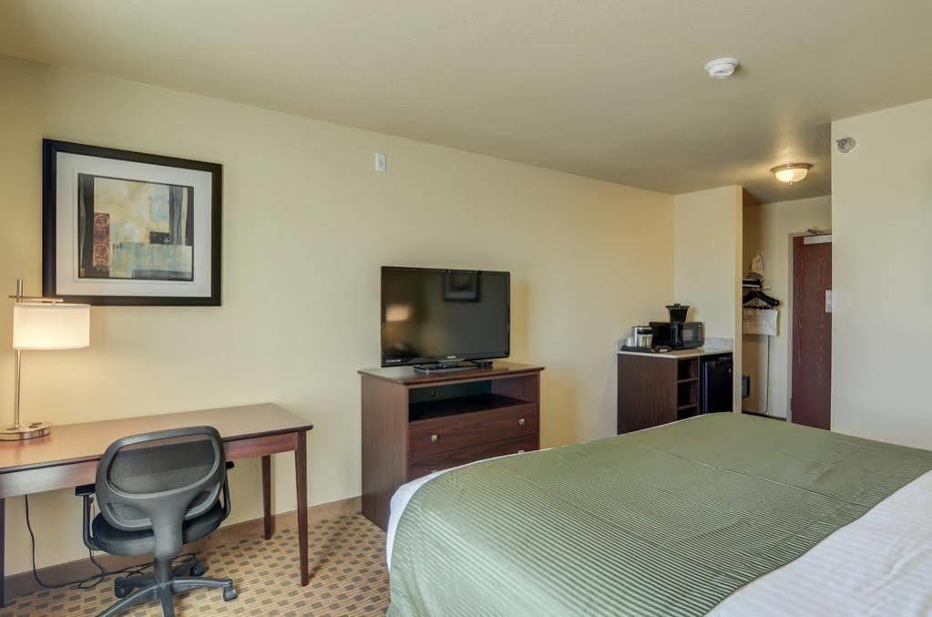 Cobblestone Inn & Suites - Lakin Luaran gambar