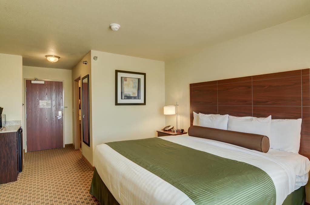 Cobblestone Inn & Suites - Lakin Luaran gambar